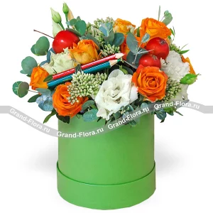 Школьный звонок - коробка с оранжевыми розами и эустомой